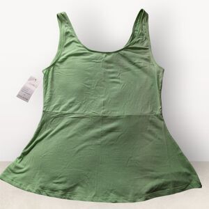 Icon Apparel Tank Top Lime Green Womens Size M Cotton/Spandex Blend Scoop Neck